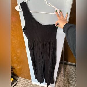 Black One-Shoulder jumpsuit